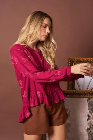 Camisa Jolaine CHERRY e Shorts Mari BROWNIE (3)
